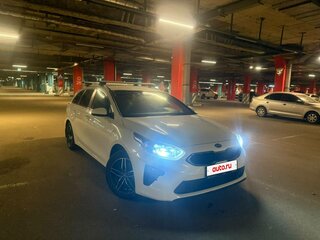 2019 Kia Ceed III, белый, 1580000 рублей, вид 2