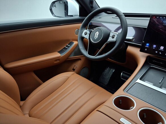 2026 Aito M7 53.4 kWh II, белый, 9990000 рублей - вид 8