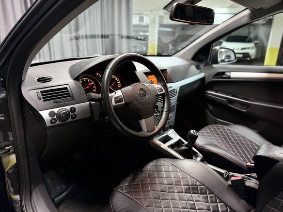 2014 Opel Astra H Рестайлинг, чёрный, 539000 рублей - вид 6