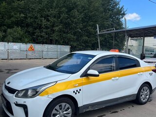 2019 Kia Rio IV, белый, 730000 рублей, вид 5