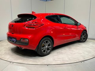 2017 Kia Ceed II Рестайлинг, красный, 1364000 рублей, вид 5