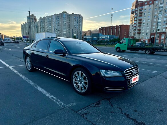 2010 Audi A8 Long III (D4), синий, 1650000 рублей - вид 1