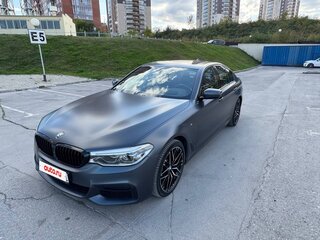 2019 BMW 5 серии 540i xDrive VII (G30/G31/G38), серый, 6300000 рублей, вид 2
