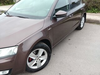 2016 Skoda Octavia III (A7), коричневый, 1550000 рублей, вид 5