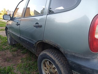 2007 Chevrolet Niva I, серый, 226000 рублей, вид 3