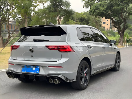 2023 Volkswagen Golf VIII, серый, 1790000 рублей, вид 4