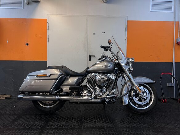 2016 Harley-Davidson Road King, бежевый, 1500000 рублей