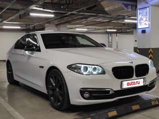 2014 BMW 5 серии 520d VI (F10/F11/F07) Рестайлинг, белый, 1900000 рублей, вид 5