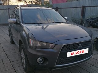 2011 Mitsubishi Outlander II Рестайлинг, серый, 1300000 рублей, вид 3