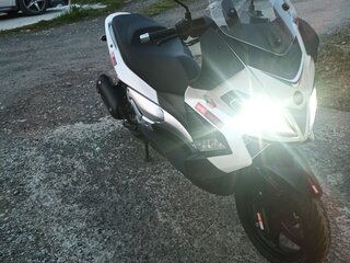 2015 Aprilia SR Max 300, белый, 320000 рублей, вид 1