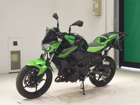2025 Kawasaki Z 400, чёрный, 675000 рублей, вид 4