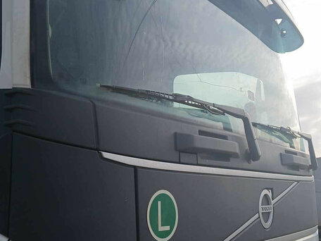 2022 Volvo FH 540, белый, 10167000 рублей, вид 4