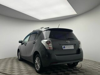 2010 Toyota Verso I, серый, 1054000 рублей, вид 5