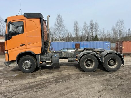 2019 Volvo FH, оранжевый, 6300000 рублей, вид 2