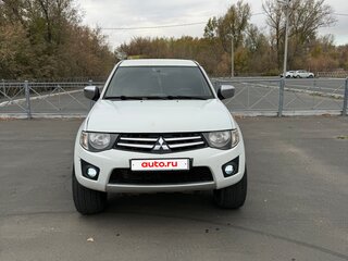 2012 Mitsubishi L200 IV, белый, 1000000 рублей, вид 2