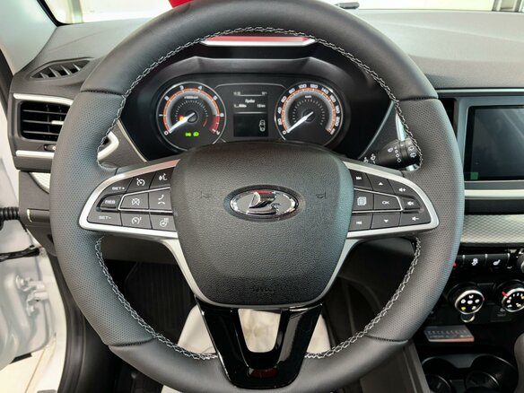 2026 Lada (ВАЗ) Vesta SW I Рестайлинг (NG), белый - вид 8
