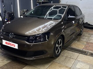 2015 Volkswagen Polo V, коричневый, 600000 рублей, вид 1