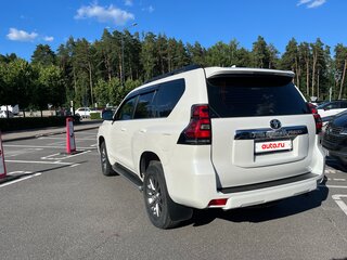 2019 Toyota Land Cruiser Prado 150 Series Рестайлинг 2, белый, 5350000 рублей, вид 4