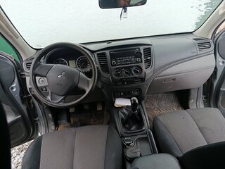2015 Mitsubishi L200 V, серый, 1200000 рублей, вид 5