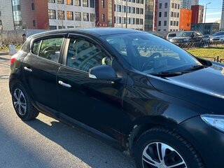 2014 Renault Megane III Рестайлинг, чёрный, 700000 рублей, вид 2
