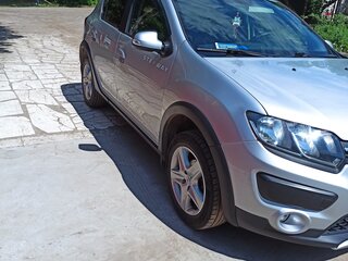 2018 Renault Sandero Stepway II, серебристый, 980000 рублей, вид 1