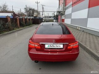 2012 Mercedes-Benz E-Класс 200 7G-Tronic IV (W212, S212, C207), красный, 1250000 рублей, вид 3