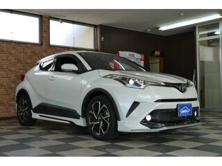 2017 Toyota C-HR I, белый, 1695000 рублей, вид 2
