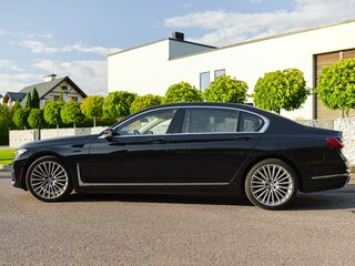 2021 BMW 7 серии Long 740Li VI (G11/G12) Рестайлинг, чёрный, 4117883 рублей, вид 5