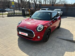 2019 Mini Hatch Cooper III (F55/F56) Рестайлинг, красный, 1800000 рублей, вид 4