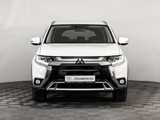 2020 Mitsubishi Outlander III Рестайлинг 3, белый, 1949000 рублей, вид 2