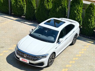 2022 Volkswagen Sagitar III Рестайлинг, белый, 2100000 рублей, вид 1