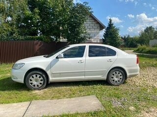 2011 Skoda Octavia II (A5) Рестайлинг, белый, 890000 рублей, вид 2