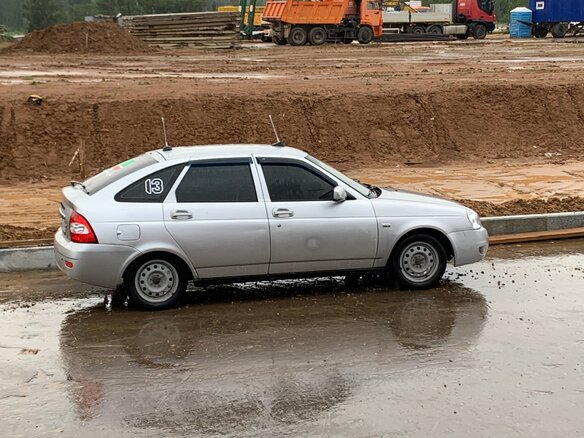 2011 Lada (ВАЗ) Priora I, серый, 270000 рублей - вид 4