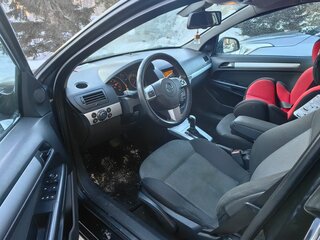 2010 Opel Astra H Рестайлинг, чёрный, 580000 рублей, вид 5