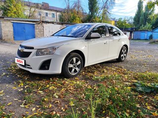 2013 Chevrolet Cruze I Рестайлинг, белый, 750000 рублей, вид 1