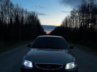 2001 Hyundai Accent ТагАЗ II, серый, 150000 рублей, вид 1