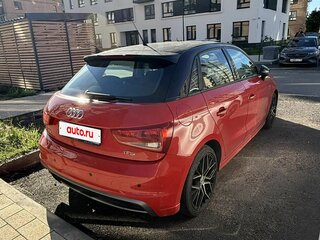 2013 Audi A1 I (8X), красный, 1000000 рублей, вид 3