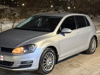 2014 Volkswagen Golf VII, серебристый, 970000 рублей, вид 2