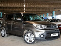 2017 Kia Soul II Рестайлинг, серебристый, 1200000 рублей - вид 1