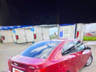 2015 Chevrolet Aveo II, красный, 630000 рублей, вид 4