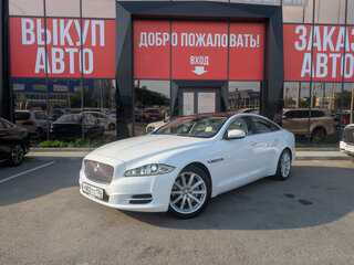 Jaguar XJ IV (X351)