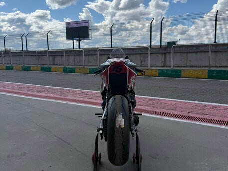 2023 Aprilia RS 660, белый, 1700000 рублей, вид 3