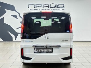 2019 Honda Stepwgn Spada V Рестайлинг, белый, 2680000 рублей, вид 4
