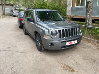 2007 Jeep Liberty (Patriot), серебристый, 700000 рублей, вид 3