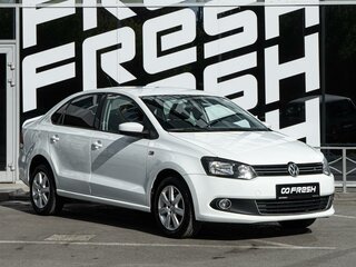 2014 Volkswagen Polo V, белый, 949000 рублей, вид 1