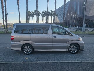 2005 Toyota Alphard I, серый, 1800000 рублей, вид 4