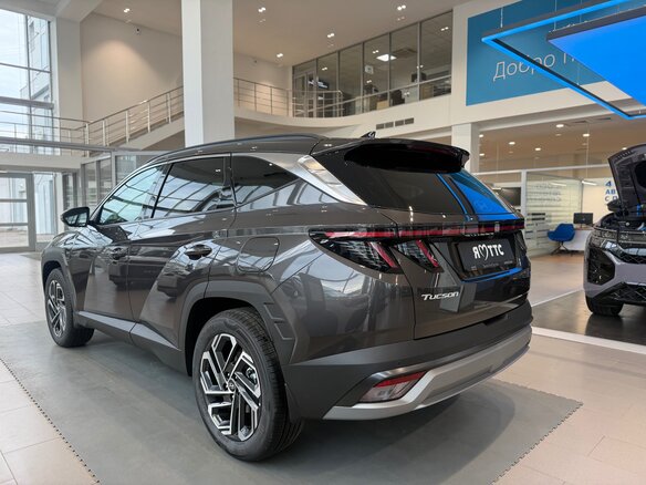 2026 Hyundai Tucson IV Рестайлинг, коричневый, 4890000 рублей - вид 7