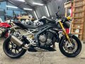 2021 Triumph Speed Triple, чёрный, 1390000 рублей - вид 3