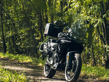 2025 CFMoto 700MT, чёрный, 780000 рублей, вид 4
