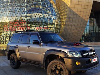 2008 Nissan Patrol V (Y61) Рестайлинг, серебристый, 2700000 рублей, вид 5